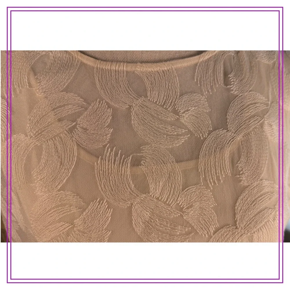 NWT Halston Heritage Lace Top Cream 3/4 Sleeve Floral Sheer Elegant Blouse - Picture 3 of 10
